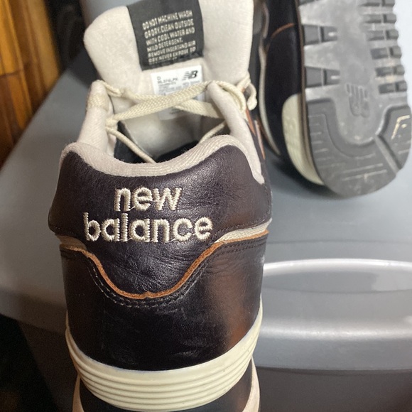 Please have only been worn a few times - Picture 3 of 3